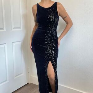 Vintage Morgan & Co Navy Blue Velvet Rhinestone Gown – Size 3/4